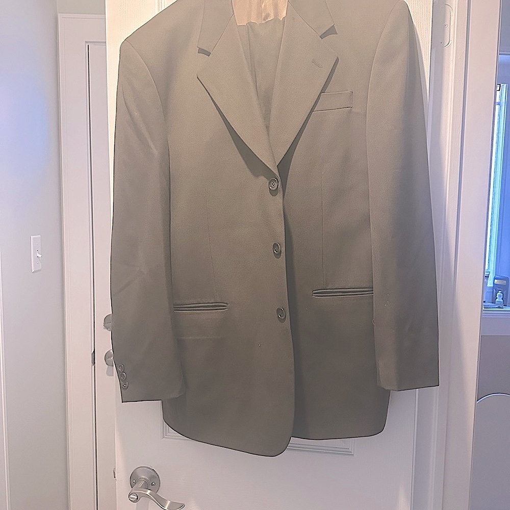 Classic khaki men’s wool suit